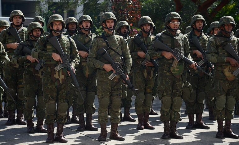 Homens nascidos em 2007 devem se inscrever para alistamento militar até dia 30