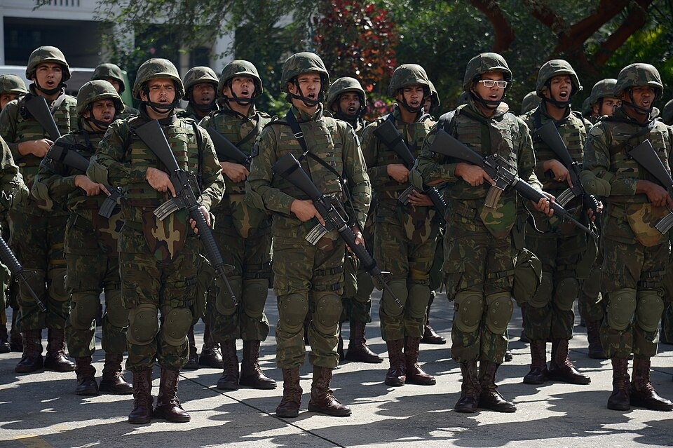 Homens nascidos em 2007 devem se inscrever para alistamento militar até dia 30