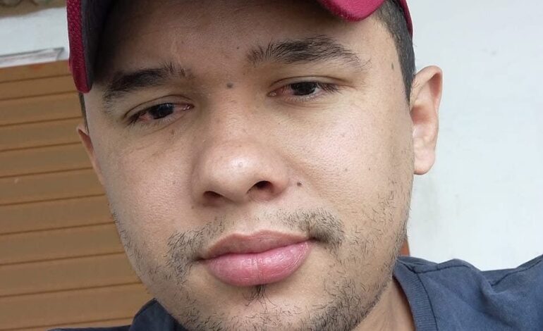 Identificado motociclista que morreu ao bater na traseira de caminhão de coleta do lixo em Limeira