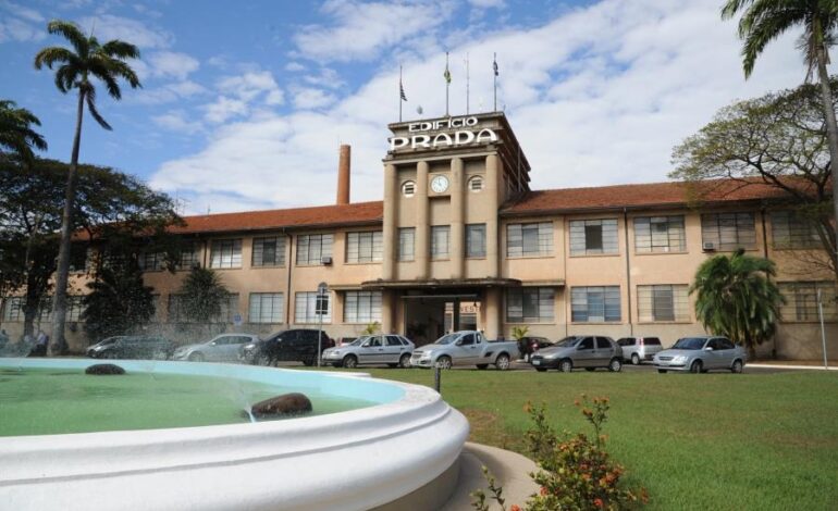 Governo Murilo Félix faz caixa e gasta menos com Saúde e Educação