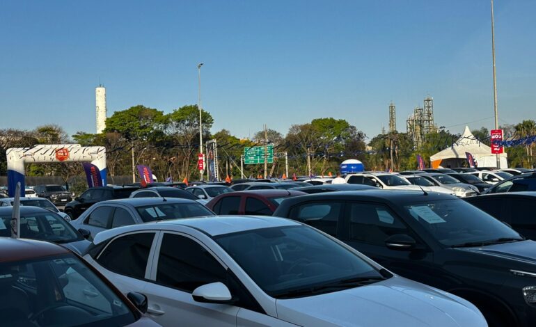 Feirão de Carros e Caminhões vai até domingo no Limeira Shopping