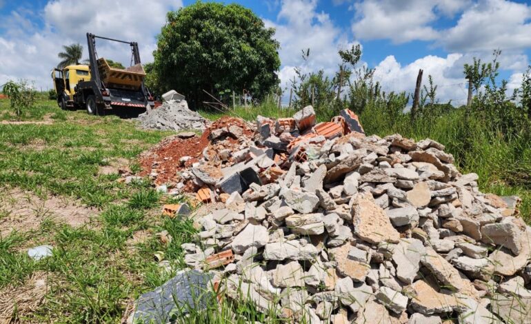 GCM Ambiental aplica multa após flagrar descarte ilegal de entulho em chácara de Limeira