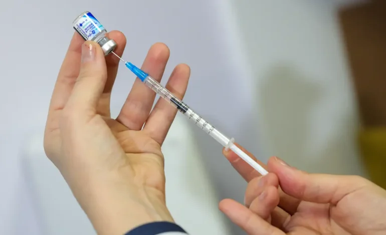 Vacina da gripe não aumenta risco da doença, alerta ministério