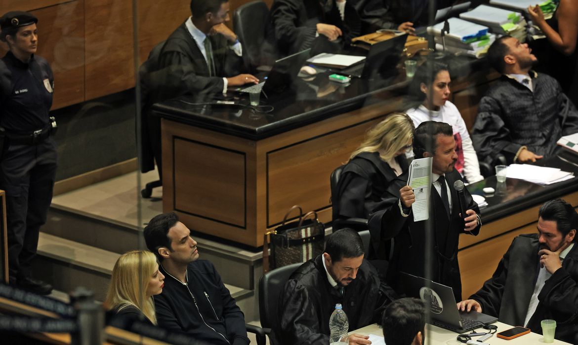 “Condenação é o mínimo para aqueles dois monstros”, diz pai de Henry