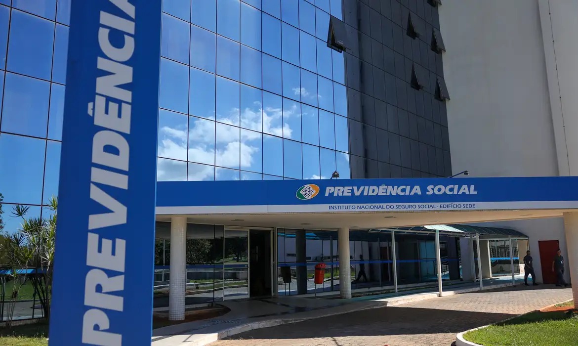 Superintendente do INSS explica devolução de recursos