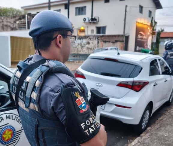 Homem é preso em Limeira com carro furtado e documento falso durante Operação Impacto