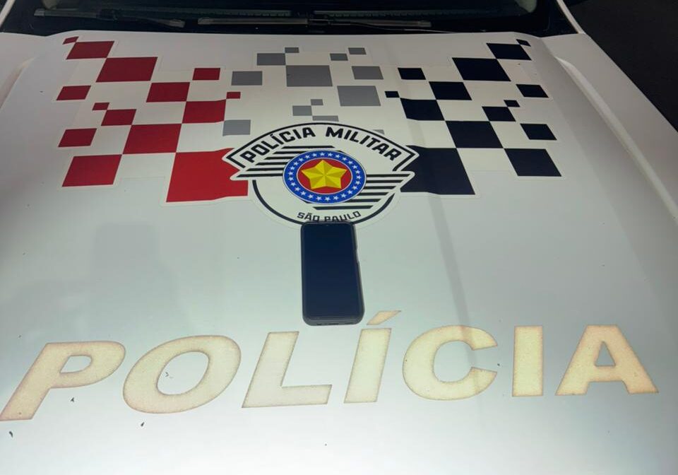 Celular furtado é apreendido durante abordagem policial em Limeira