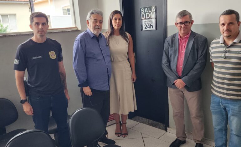 Primeira-dama se reúne com a Polícia Civil para discutir atendimento às mulheres em Limeira