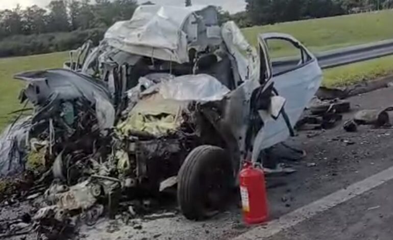 Motorista de 25 anos morre em acidente com caminhões na Rodovia Cornélio Pires