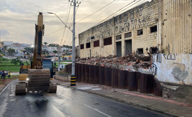 Prefeitura remove muro com risco de queda e libera acesso ao Anel Viário em Limeira