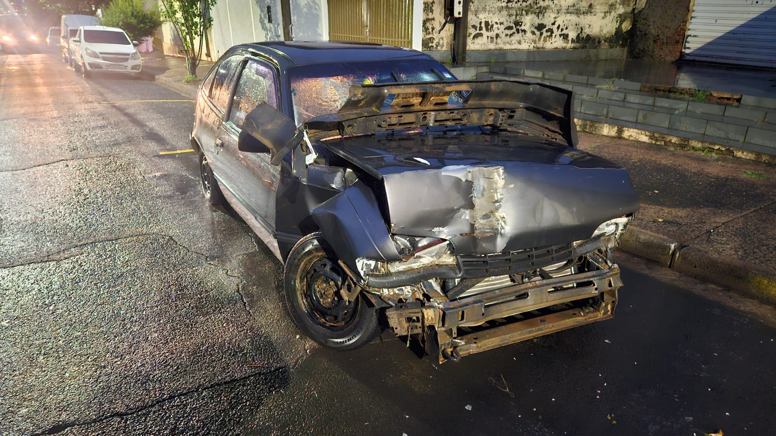 Motorista embriagado é preso após colisão grave com caminhão em Limeira