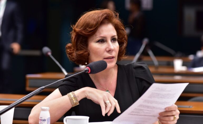 Deputada federal Carla Zambelli é presa na Itália