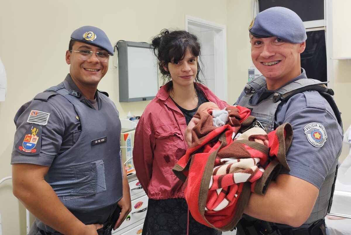 Policial Militar salva bebê engasgada no Jardim Aeroporto, em Limeira