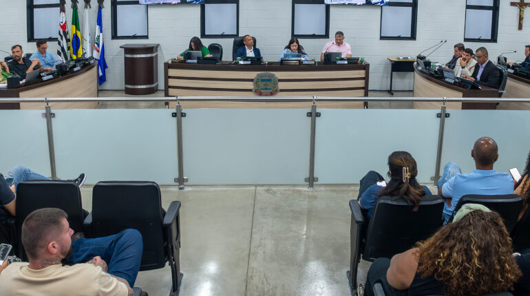 Dez projetos são aprovados na sessão ordinária da Câmara, vereadores também discutem 22 requerimentos