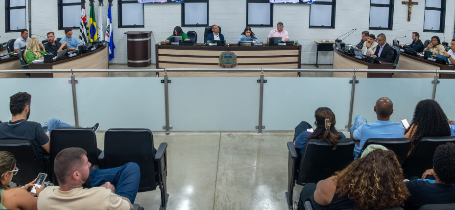 Dez projetos são aprovados na sessão ordinária da Câmara, vereadores também discutem 22 requerimentos