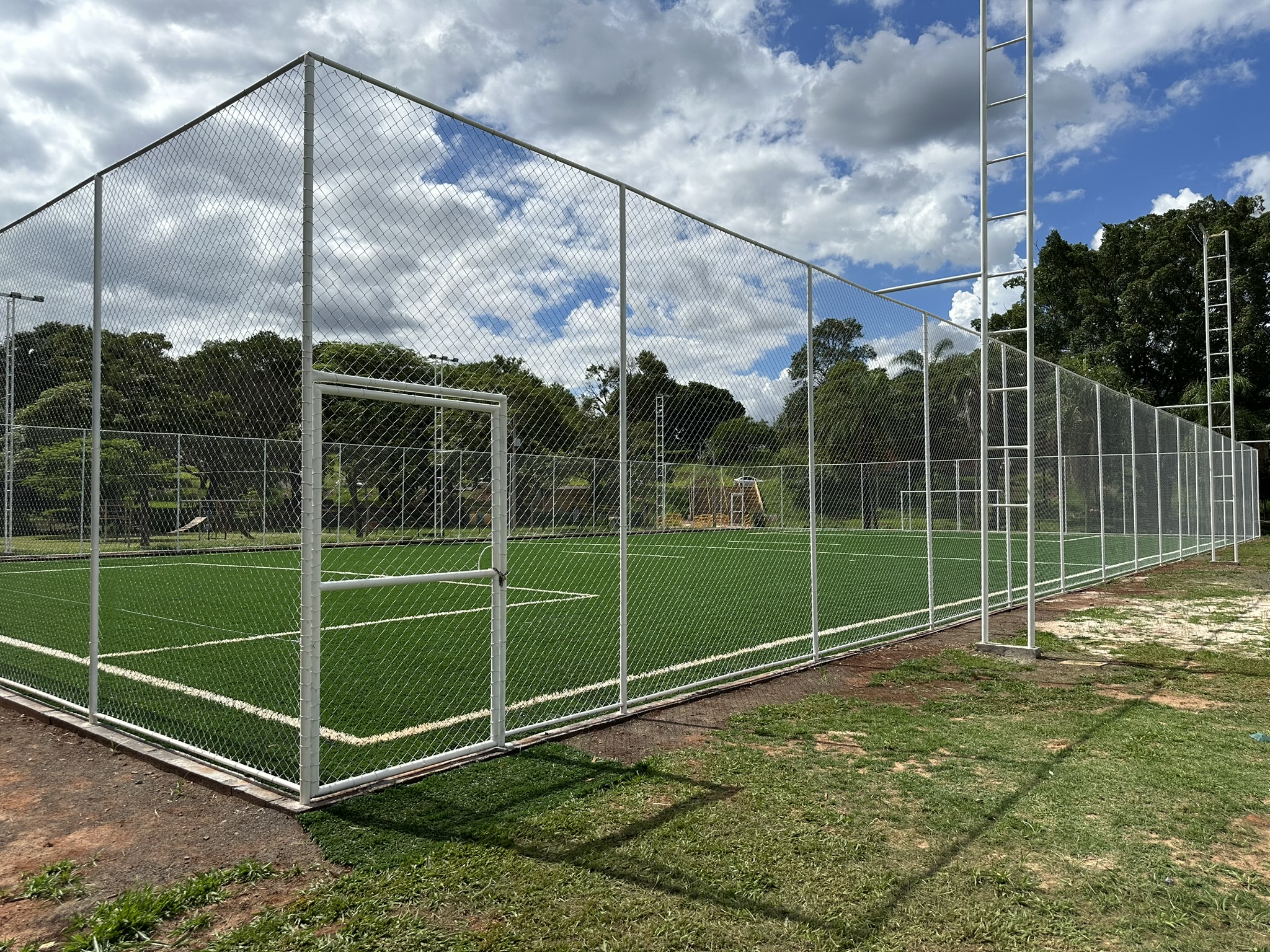 Prefeitura inaugura novo campo de grama sintética nesta quinta-feira, em Iracemápolis