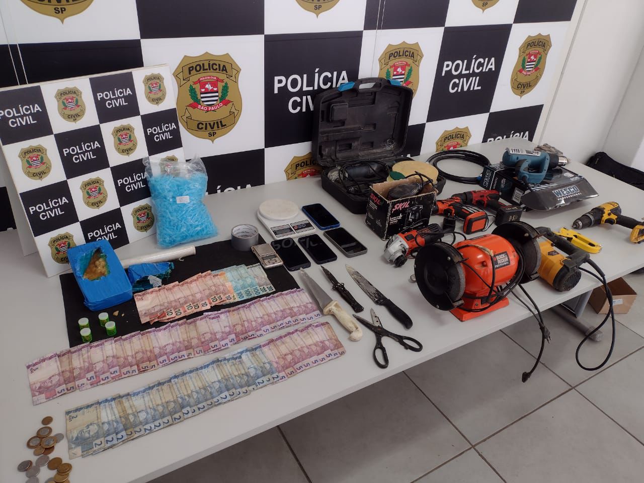 DISE prende cinco pessoas e apreende grande quantidade de drogas em operação realizada em Limeira