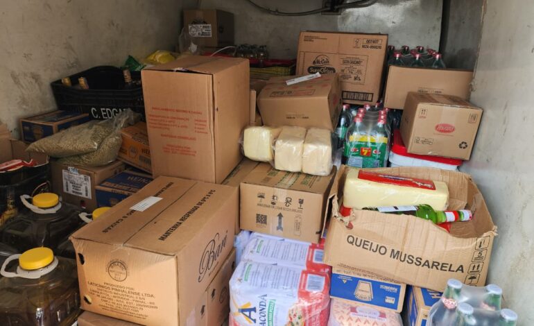 GCM apreende furgão com alimentos e bebidas alcóolicas em condições irregulares em Limeira