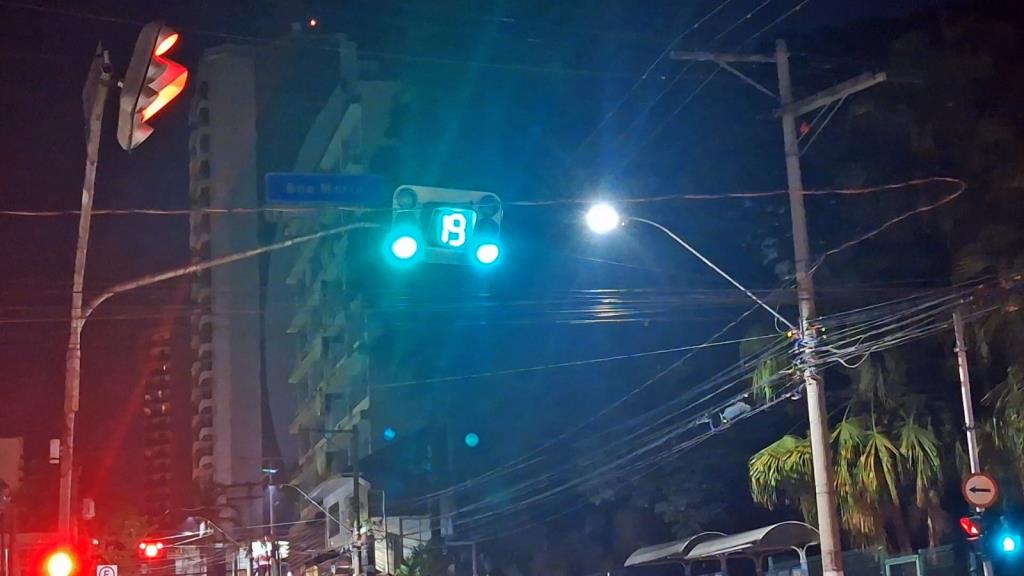 Limeira amplia horário dos semáforos para melhorar o trânsito durante compras de fim de ano