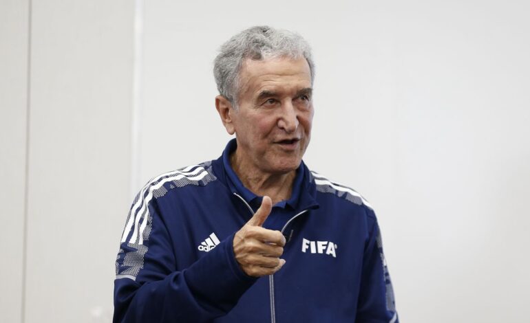 Técnico do tetra, Carlos Alberto Parreira é internado no Rio