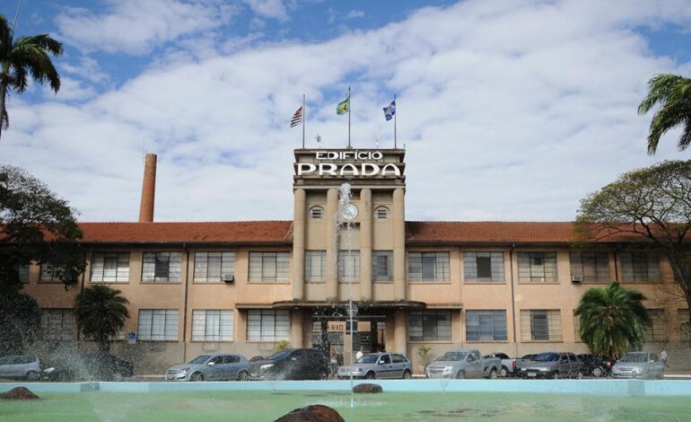 Abre e fecha: feriado altera funcionamento dos serviços públicos em Limeira